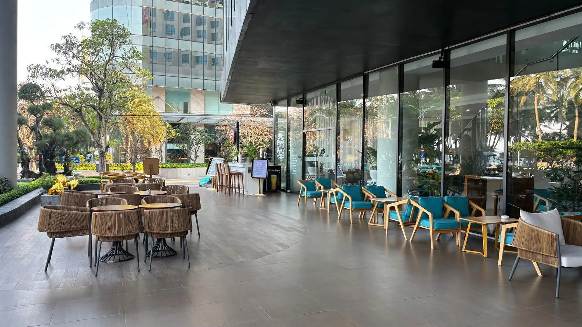 Appartamento La Maison Starcity 1 Mins Walk To Beach Nha Trang