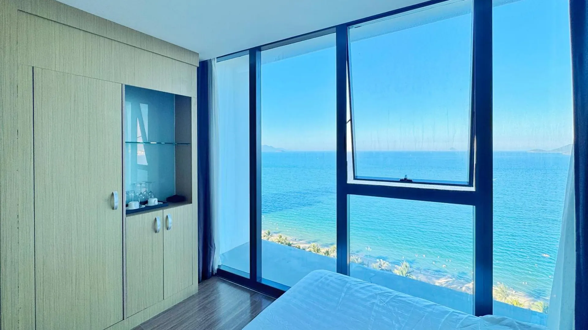 Appartamento La Maison Starcity 1 Mins Walk To Beach Nha Trang